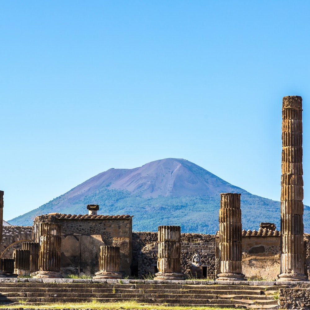 From Rome: Round trip bus to Pompeii and skip the line ticket